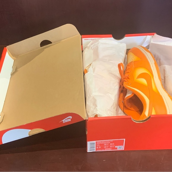 Women’s Nike Dunk Low size 11. Magma orange brand new with original box - Picture 6 of 10